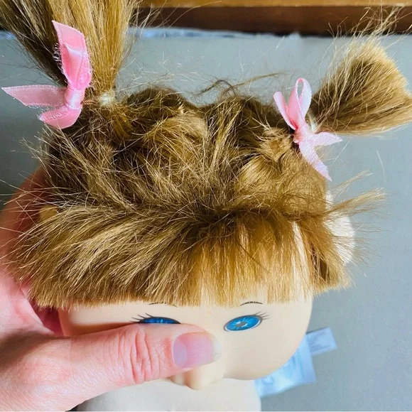 CABBAGE PATCH KIDS Soft Body 2012 Blue Eyes - Picture 5 of 9